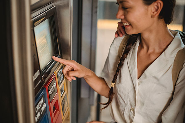 DY-58S60 电影自动取票购票引导一体机